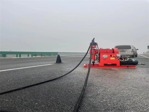 枣阳马路路基路面开裂下沉注浆加固灌浆