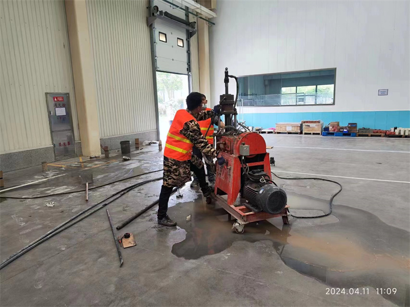 枣阳厂房地面下沉塌陷注浆加固施工